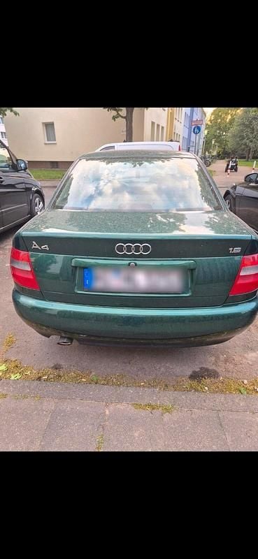 Gebraucht Audi A4 105 PS (77 kW) 1997 Grün Limousine