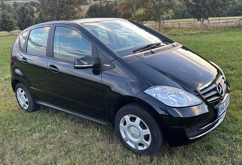 Schwarz Gebraucht 2010 Mercedes A160 Van / Kleinbus | 3.750 € (Guter Preis) - Bild 1/4