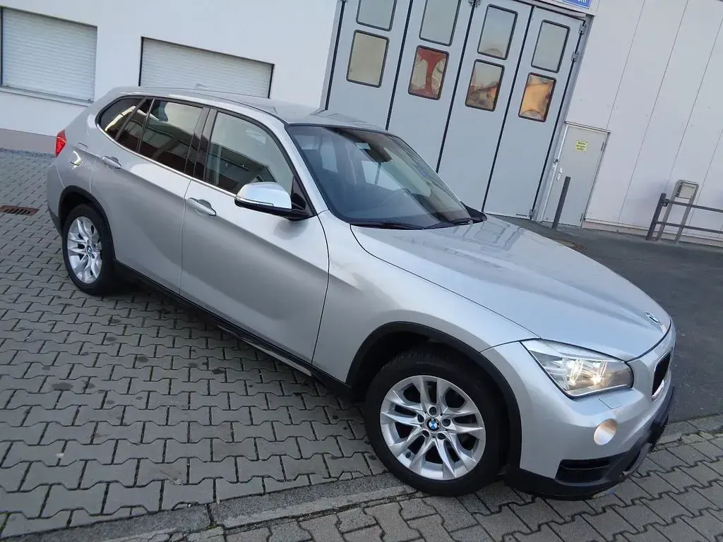 Gebraucht BMW X1 Sport Line 143 PS (105 kW) 2014 Silber SUV