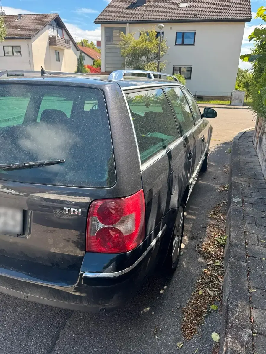 Gebraucht VW Passat 141 PS (103 kW) 2005 Schwarz Kombi