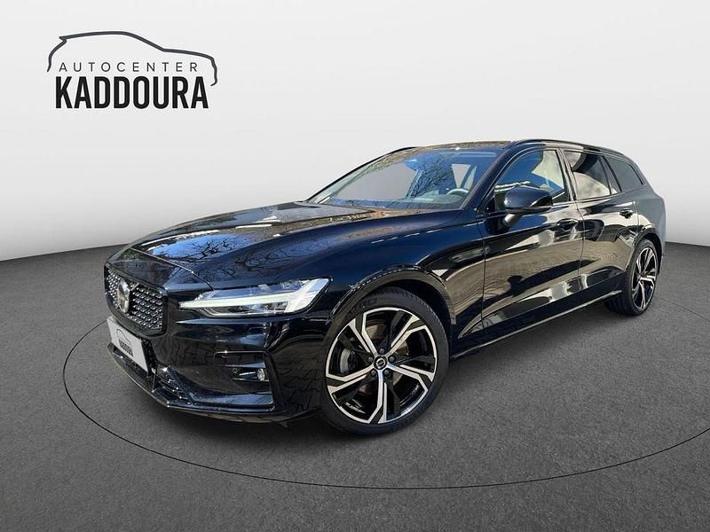 Gebraucht Volvo V60 Plus 197 PS (144 kW) 2025 Schwarz Kombi