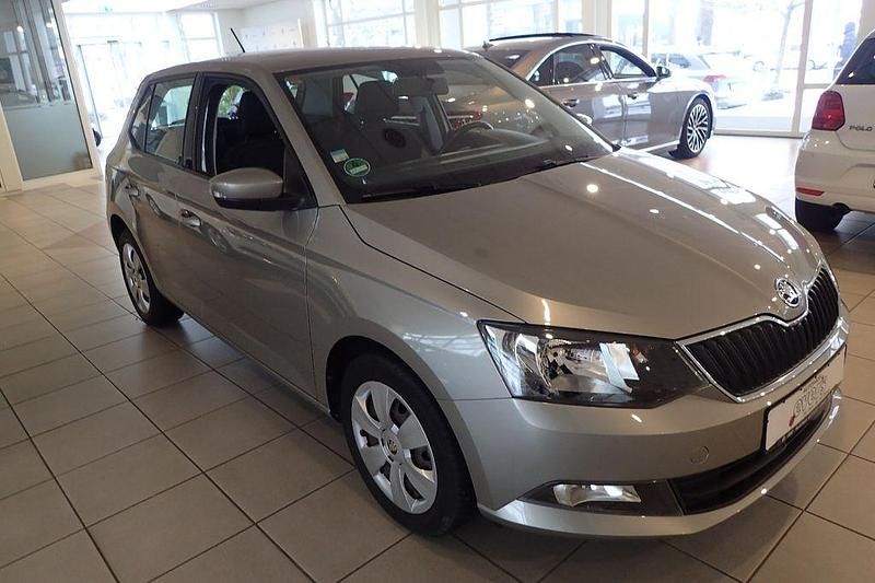 Gebraucht Skoda Fabia Ambition 95 PS (69 kW) 2018 Beige Kleinwagen