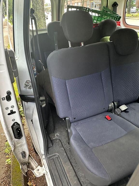 Gebraucht Nissan Evalia 90 PS (66 kW) 2010 Weiß Van / Kleinbus