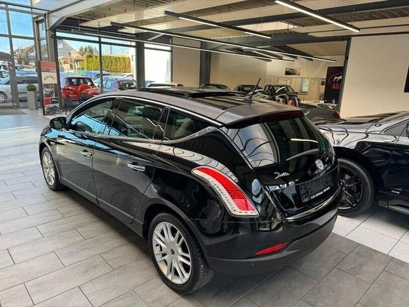 Gebraucht Lancia Delta 150 PS (110 kW) 2009 Schwarz Kleinwagen