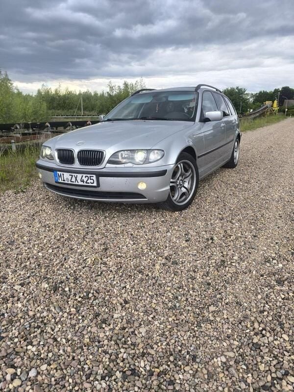 Silber Gebraucht 2005 BMW 320 Kombi | 3.990 € (Fairer Preis) - Bild 1/4