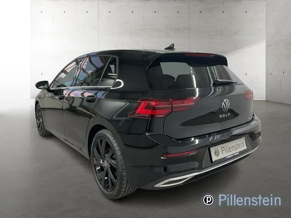 Gebraucht VW Golf VIII Style 190 PS (139 kW) 2024 Schwarz Limousine