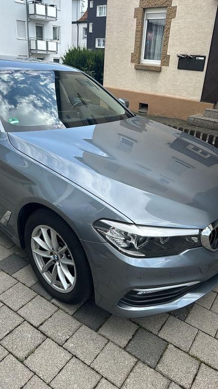 Gebraucht BMW 520 Efficient Dynamics 190 PS (139 kW) 2017 Grau Limousine