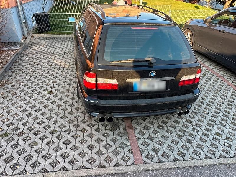 Gebraucht BMW 520 150 PS (110 kW) 1998 Schwarz Kombi