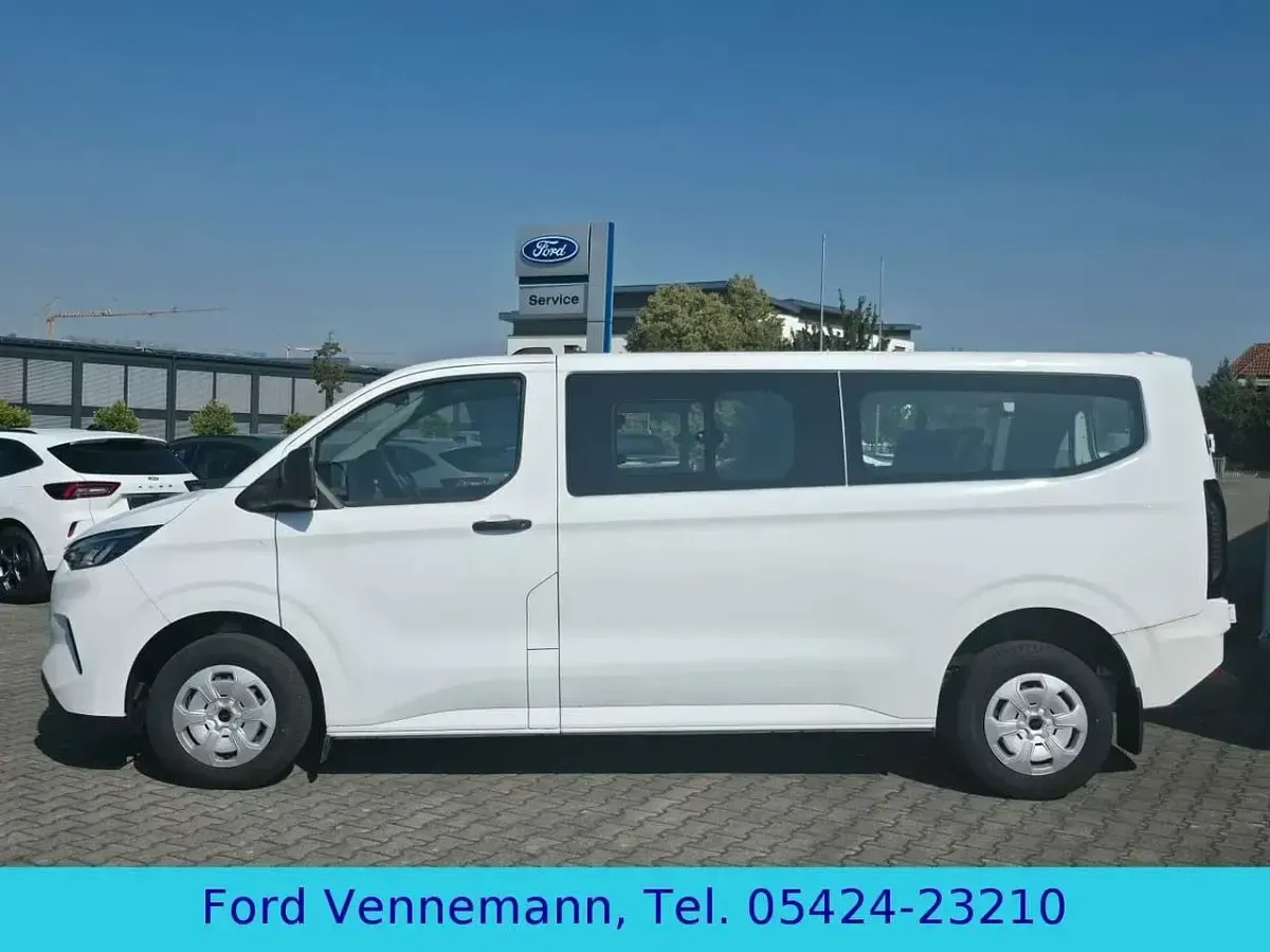 Gebraucht Ford Transit Custom Trend 136 PS (100 kW) 2024 Frozen white Kombi