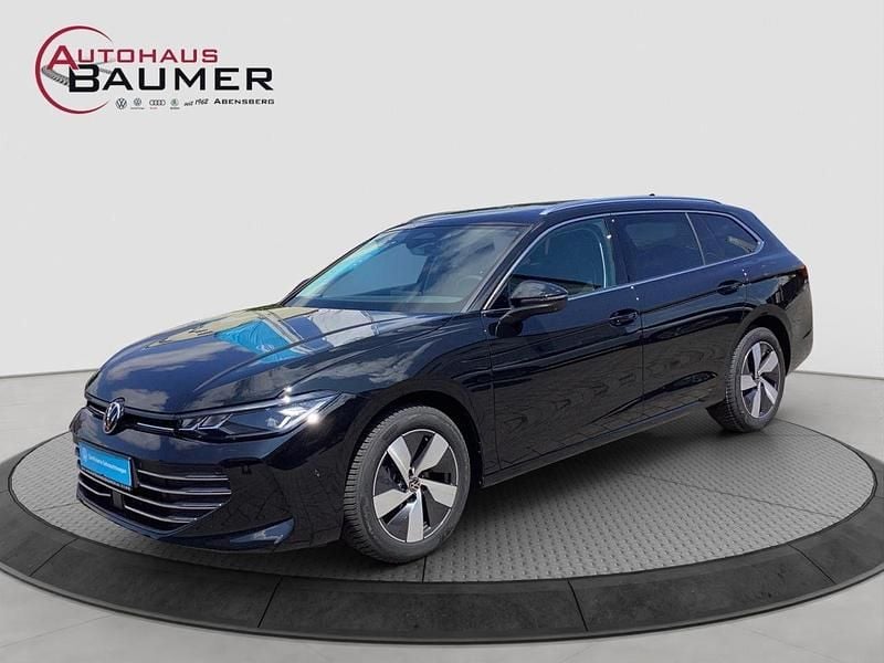Neu VW Passat Business 150 PS (110 kW) 2025 Schwarz