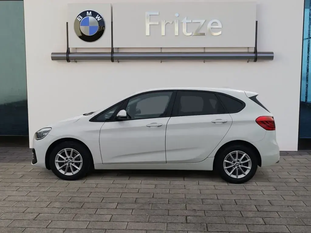Gebraucht BMW 216 Active Tourer Advantage 116 PS (85 kW) 2020 Weiß Van / Kleinbus