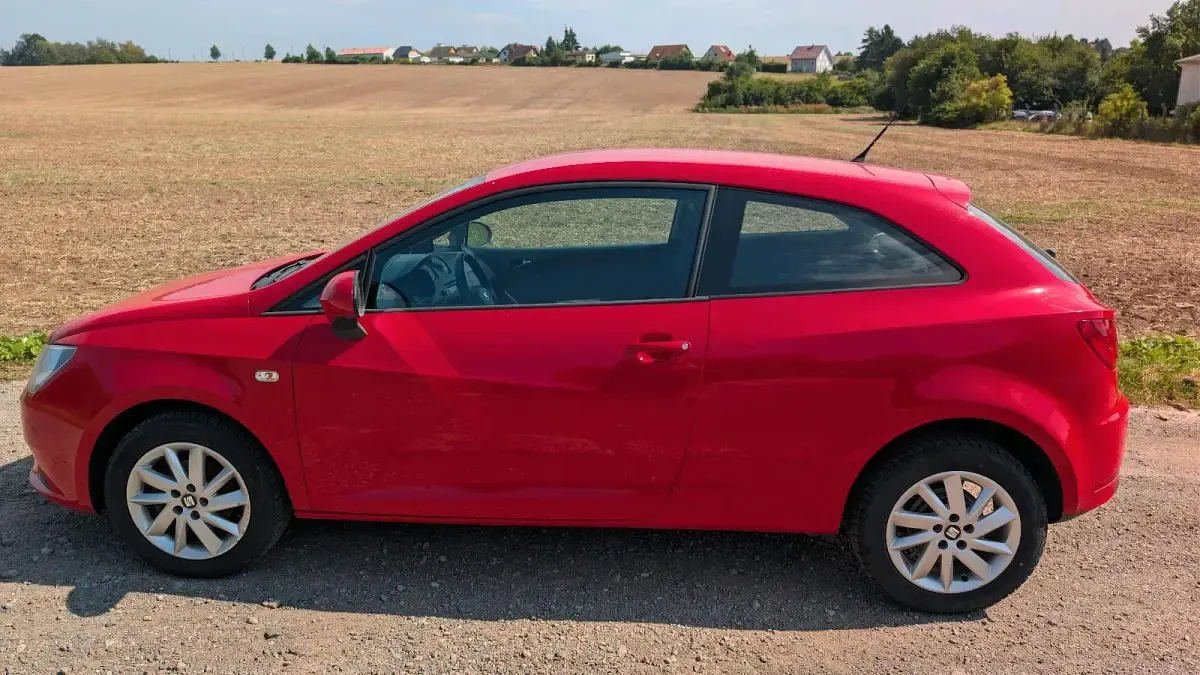 Gebraucht Seat Ibiza 69 PS (50 kW) 2013 Rot Kleinwagen