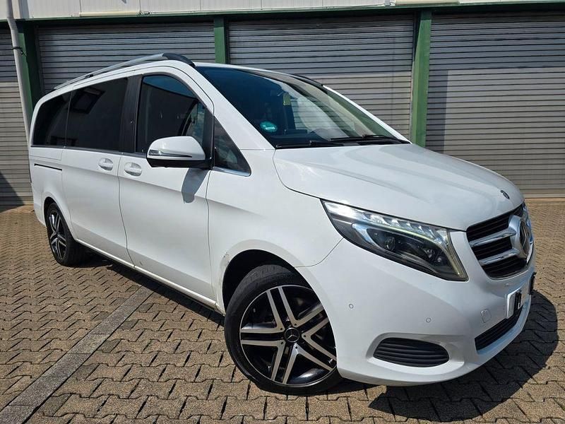 Gebraucht Mercedes V250 AMG 190 PS (139 kW) 2016 Weiß Van / Kleinbus