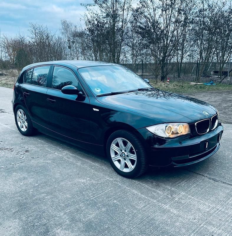 Używany BMW 120 143 KM (105 kW) 2008 Czarny Hatchback