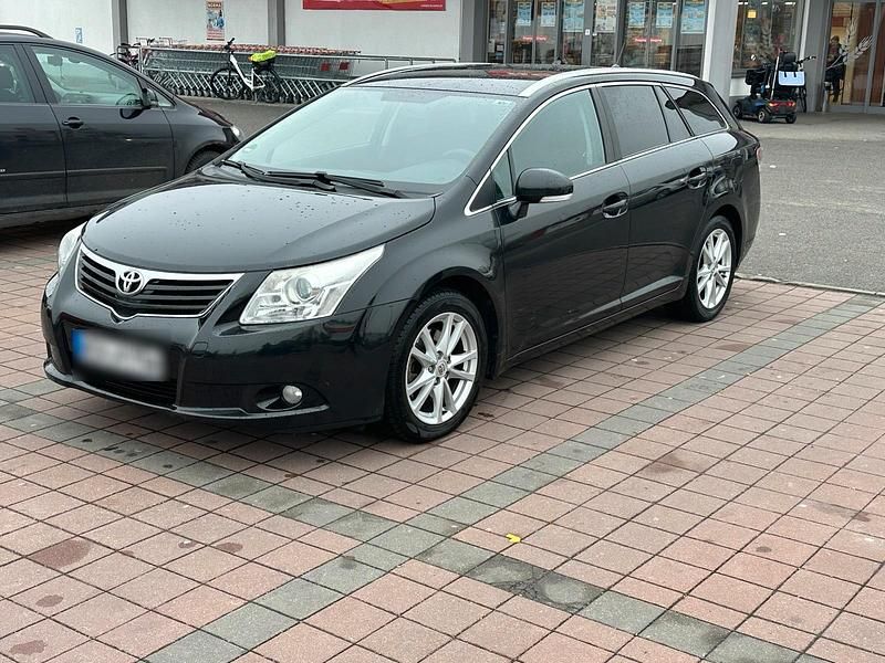 Schwarz Gebraucht 2010 Toyota Avensis Kombi | 5.500 € (Fairer Preis) - Bild 1/4