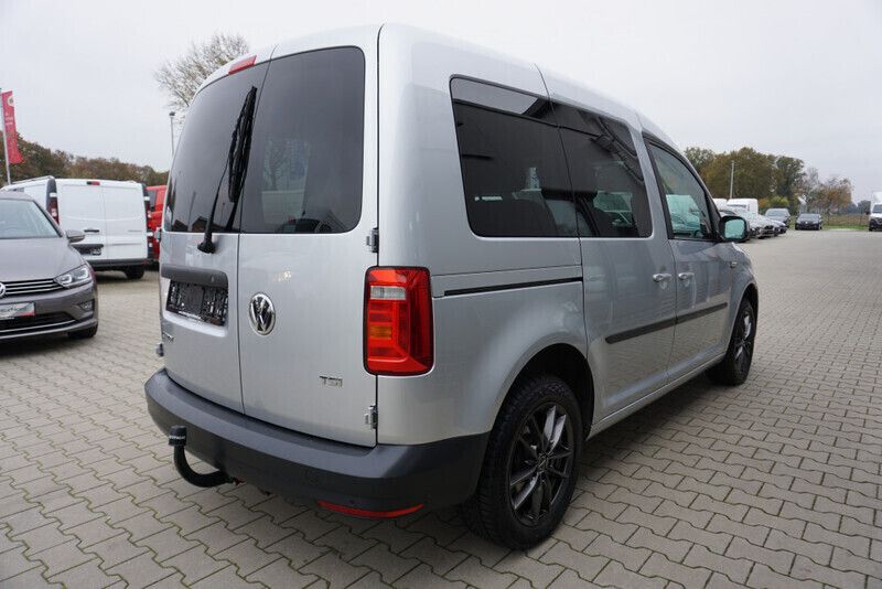 Gebraucht VW Caddy Trendline 84 PS (61 kW) 2017 Silber Van / Kleinbus