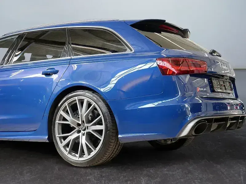 Gebraucht Audi RS6 Performance 605 PS (444 kW) 2018 Blau Kombi
