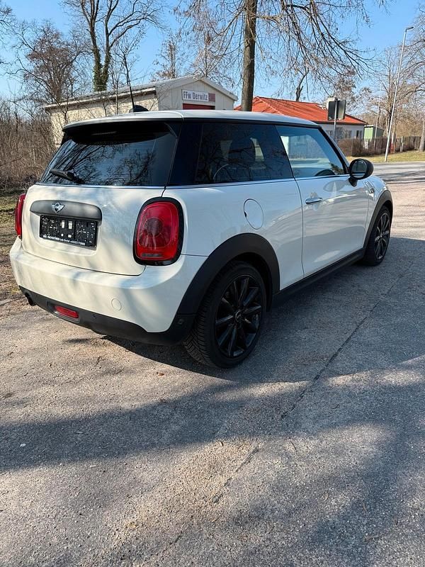 Gebraucht Mini ONE 102 PS (75 kW) 2017 Weiß Kleinwagen