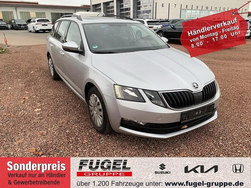 Brilliantsilber metallic Gebraucht 2017 Skoda Octavia Ambition Limousine | 9.999 € (Superpreis) - Bild 1/4