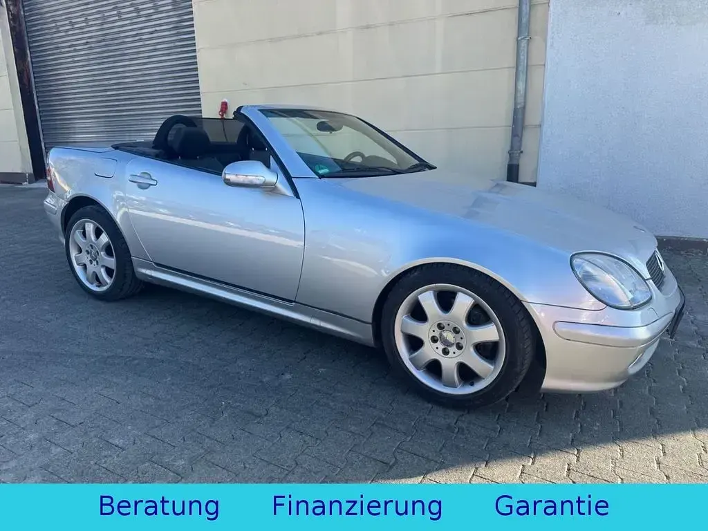 Gebraucht Mercedes SLK320 218 PS (160 kW) 2000 Silber Cabrio
