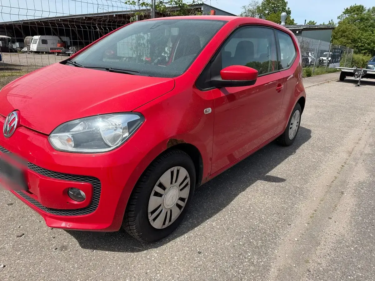 Second-hand VW up! 60 CP (44 kW) 2012 Roșu Hatchback