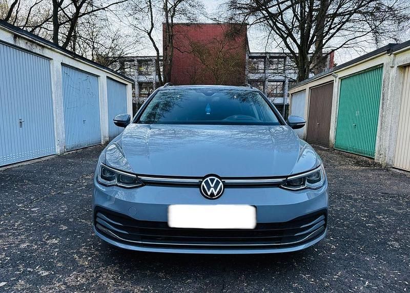 Gebraucht VW Golf VII Style 150 PS (110 kW) 2021 Grau Kleinwagen