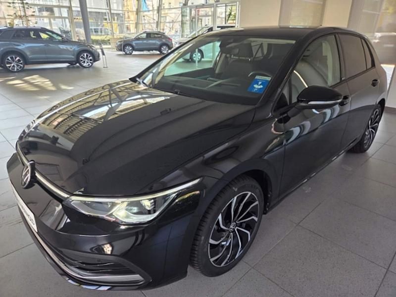 Gebraucht VW Golf VIII Move 150 PS (110 kW) 2023 Schwarz Limousine