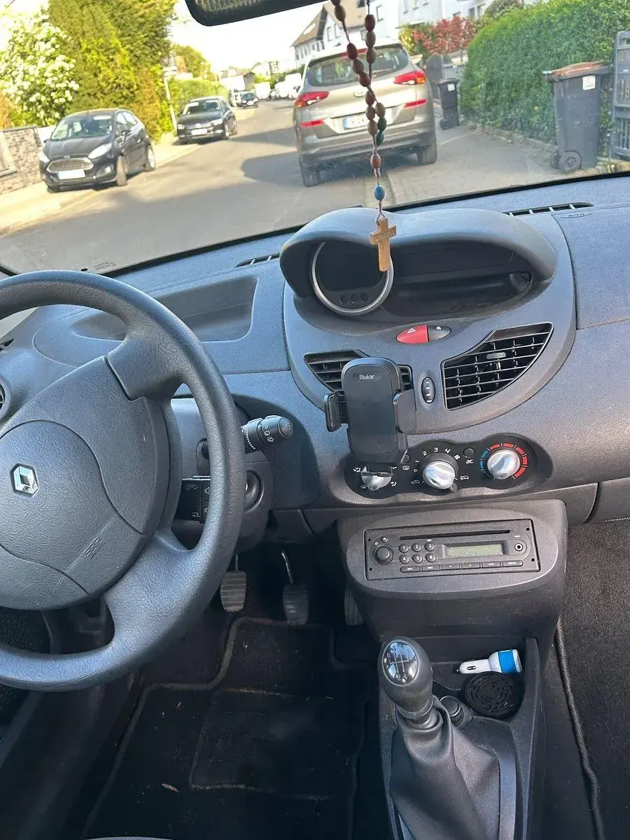 Używany Renault Twingo Dynamique 75 KM (55 kW) 2011 Czerwony Hatchback