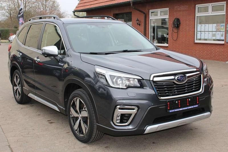 Gebraucht Subaru Forester Platinum 150 PS (110 kW) 2020 Magnetite gray (m) SUV