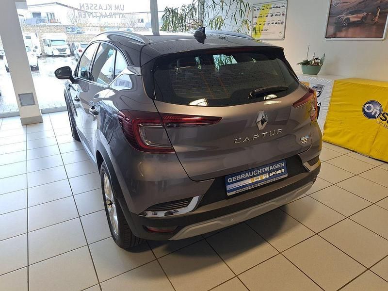 Gebraucht Renault Captur Intens 158 PS (116 kW) 2021 Stahlgrau metallic/dach in bl SUV