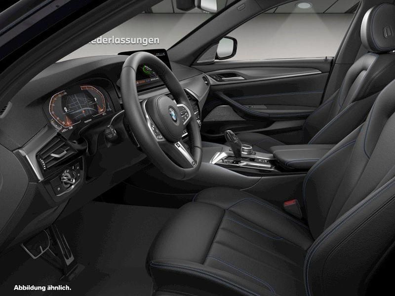 Gebraucht BMW 540 Performance 340 PS (250 kW) 2023 Schwarz Kombi