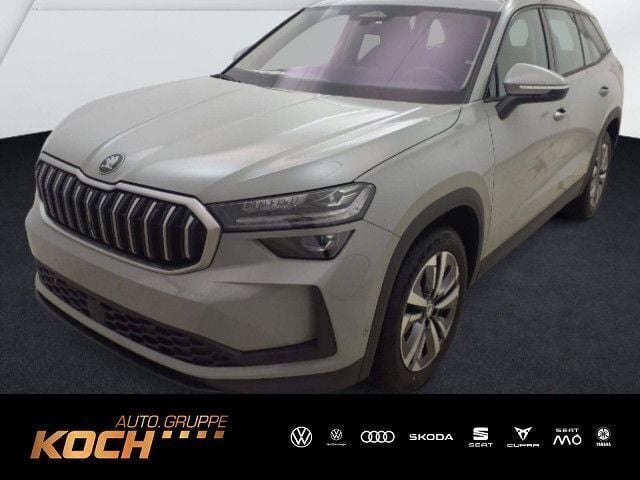 Grau Gebraucht 2024 Skoda Kodiaq Selection SUV | 43.760 € (Superpreis) - Bild 1/2