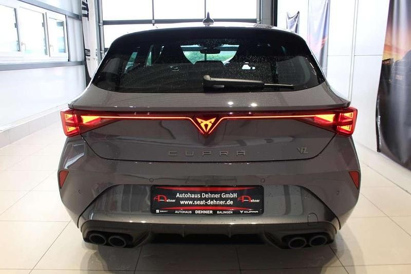 Neu Cupra Leon VZ3 300 PS (220 kW) 2026 Graphengrau Limousine