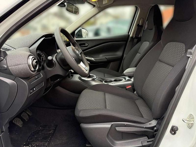 Neu Nissan Juke Acenta 114 PS (83 kW) 2025 Solid white SUV