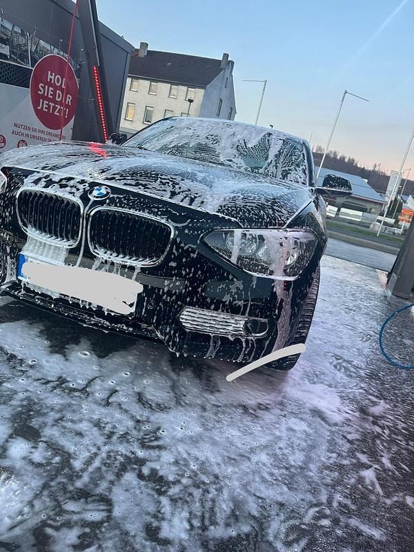 Gebraucht BMW 116 116 PS (85 kW) 2013 Schwarz Kleinwagen