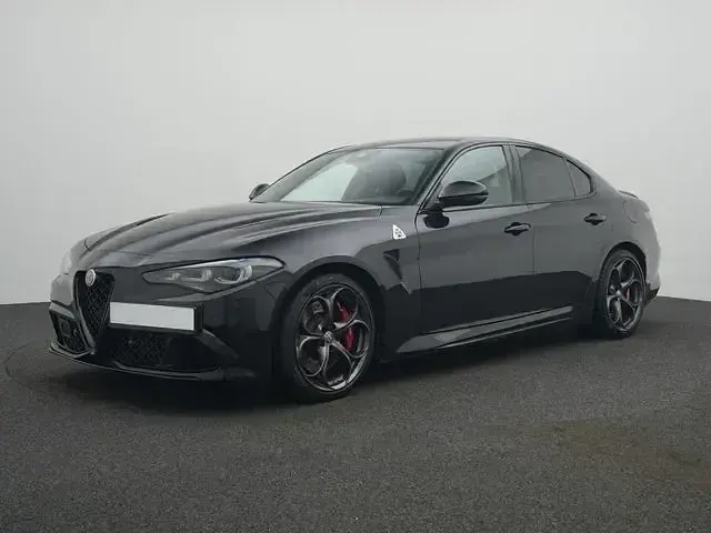 Gebraucht Alfa Romeo Giulia Quadrifoglio 520 PS (382 kW) 2023 Schwarz Limousine