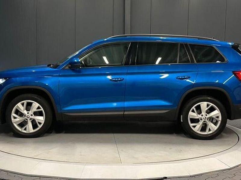 Gebraucht Skoda Kodiaq Tour 150 PS (110 kW) 2022 Raceblau metallic SUV