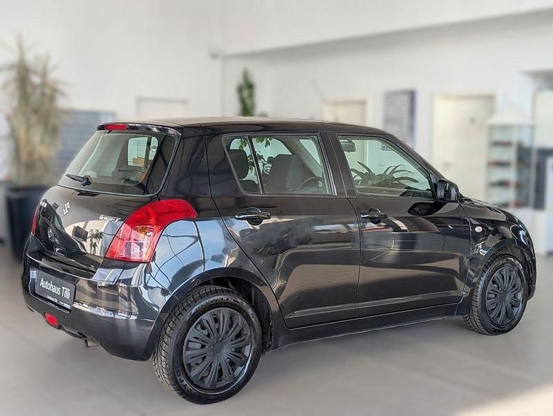 Gebraucht Suzuki Swift 92 PS (67 kW) 2009 Schwarz Kleinwagen