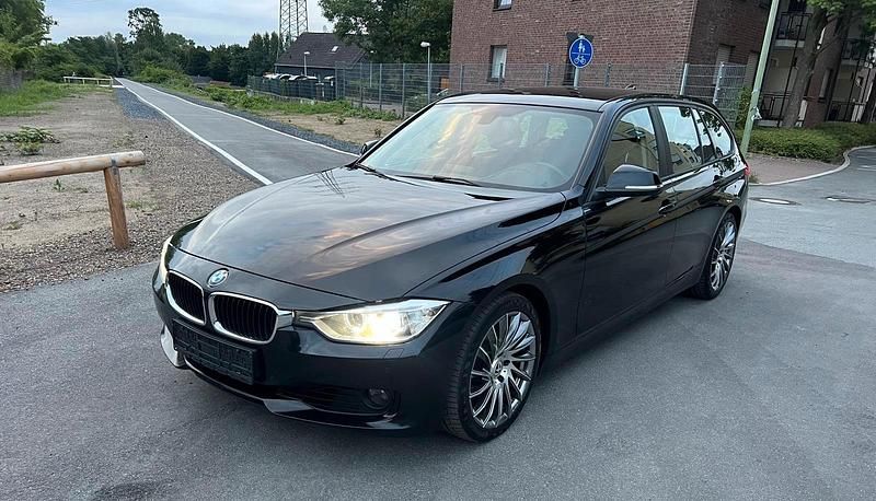 Gebraucht BMW 325 218 PS (160 kW) 2014 Schwarz Kombi