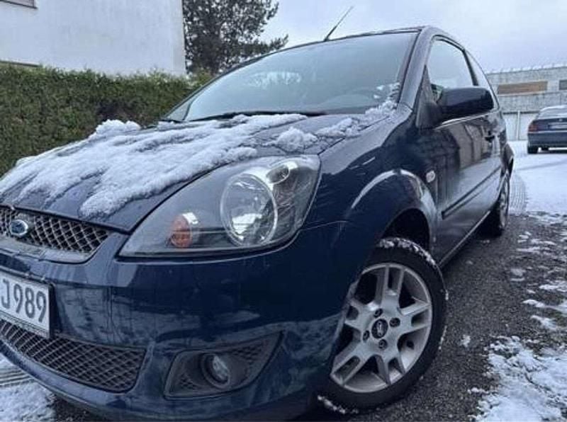 Blau Gebraucht 2008 Ford Fiesta Kleinwagen | 600 € (Superpreis) - Bild 1/4