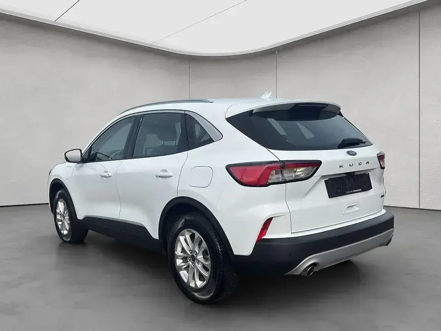 Gebraucht Ford Kuga Titanium 152 PS (111 kW) 2022 Weiß SUV