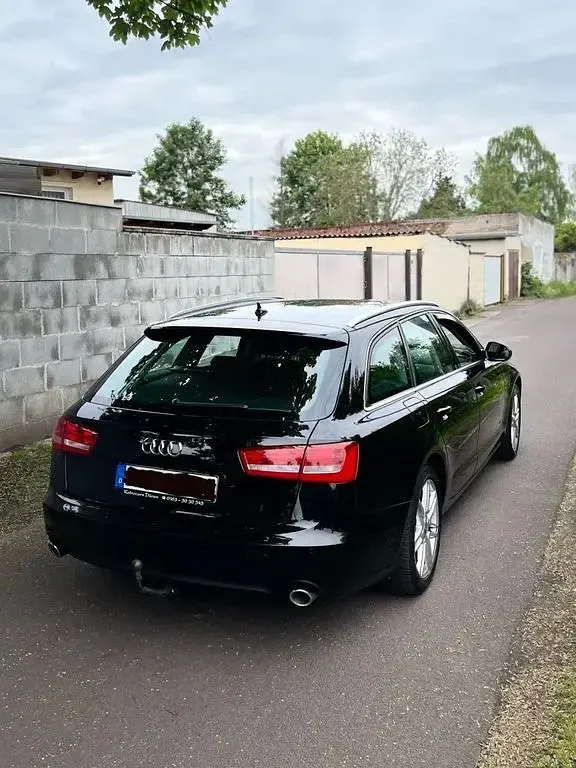 Używany Audi A6 204 KM (150 kW) 2012 Czarny Kombi