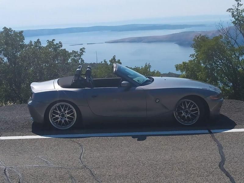 Gebraucht BMW Z4 Performance 170 PS (125 kW) 2004 Grau Cabrio