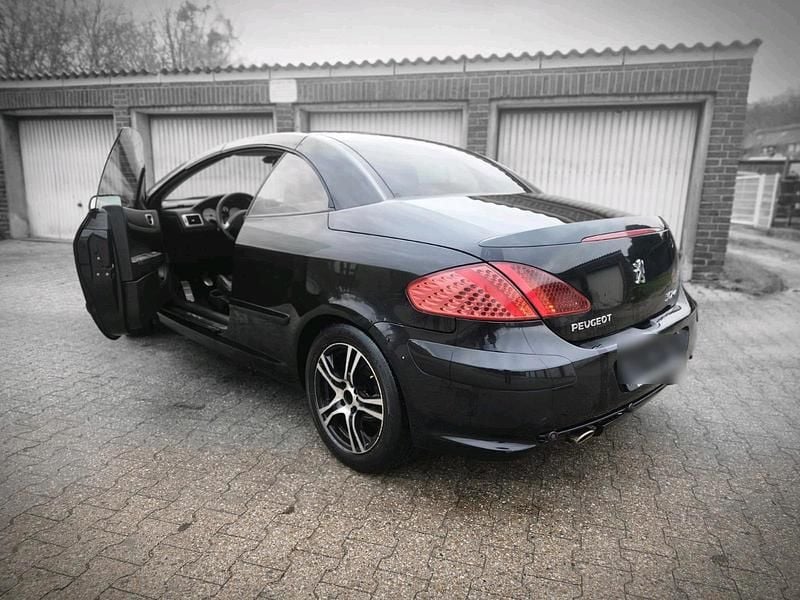 Schwarz Gebraucht 2007 Peugeot 307 CC Cabrio | 2.465 € (Fairer Preis) - Bild 1/4