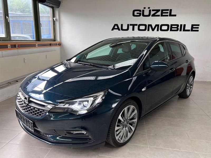 Używany Opel Astra Innovation 200 KM (147 kW) 2017 Zielony Sedan/Limuzyna
