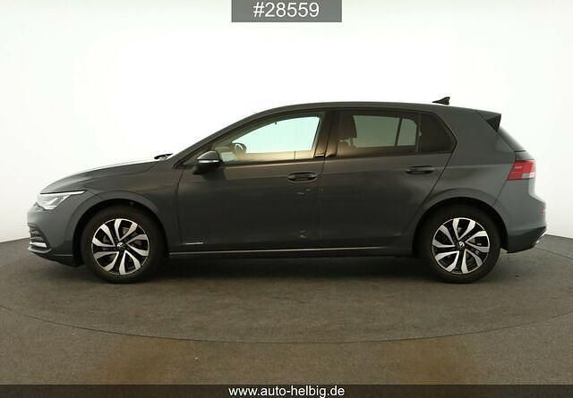 Gebraucht VW Golf VIII Active 116 PS (85 kW) 2021 Andere farbe Kleinwagen