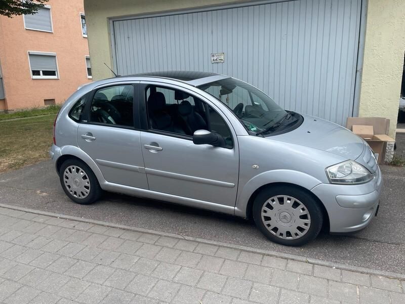 Silber Gebraucht 2005 Citroën C3 Kleinwagen | 4.350 € (Teuer) - Bild 1/4