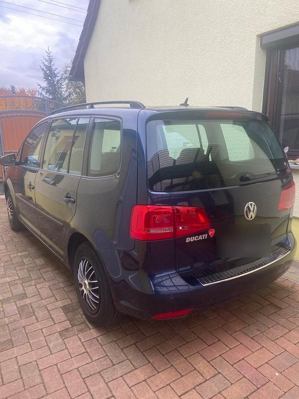 Gebraucht VW Touran 105 PS (77 kW) 2014 Blau Van / Kleinbus