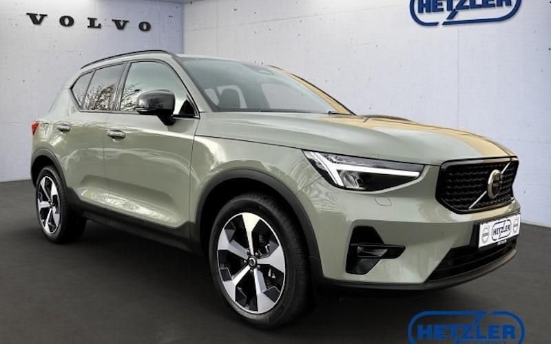 Gebraucht Volvo XC40 Plus 197 PS (144 kW) 2024 Grün SUV