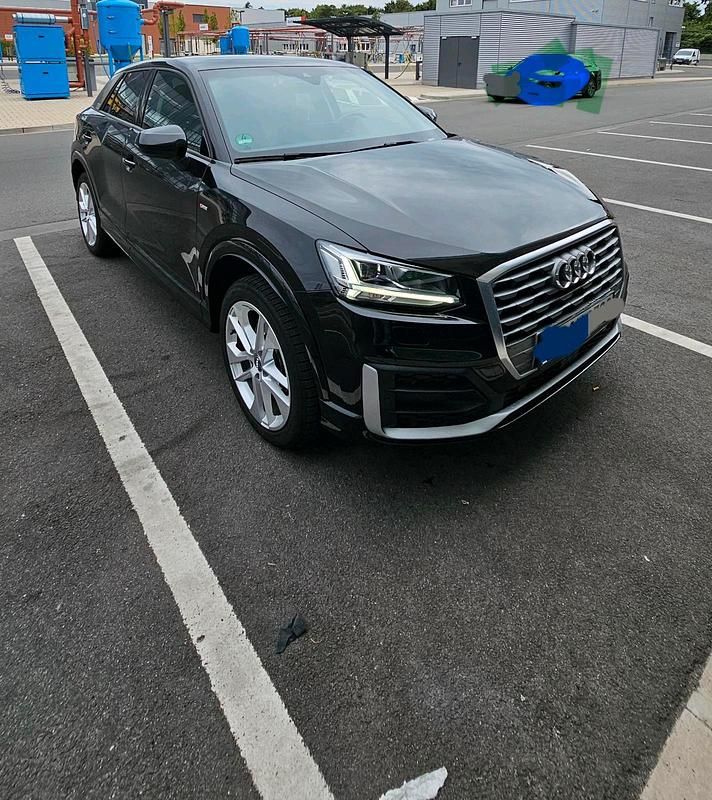 Schwarz Gebraucht 2020 Audi Q2 S-Line SUV | 23.900 € (Guter Preis) - Bild 1/4
